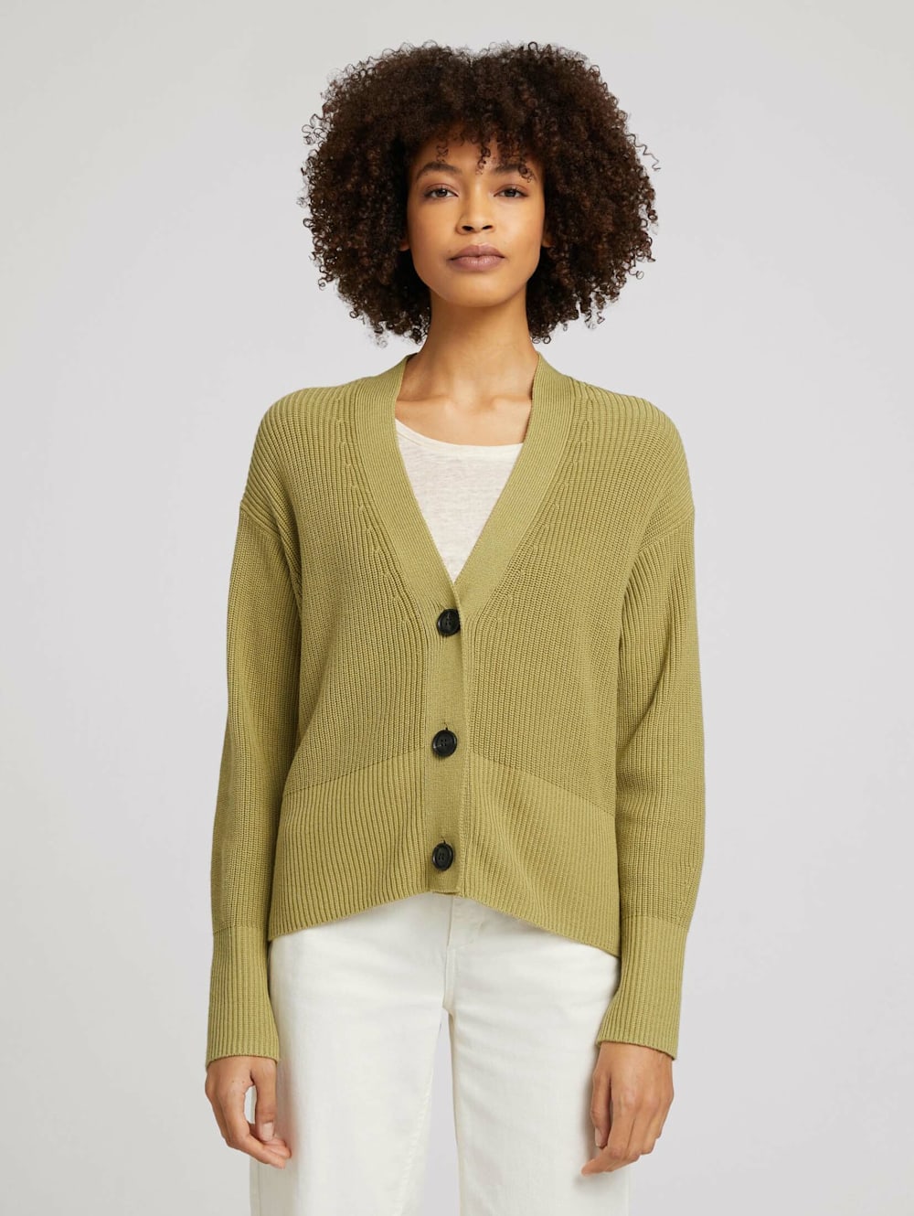 kurze-strickjacke-392drv-1.jpg